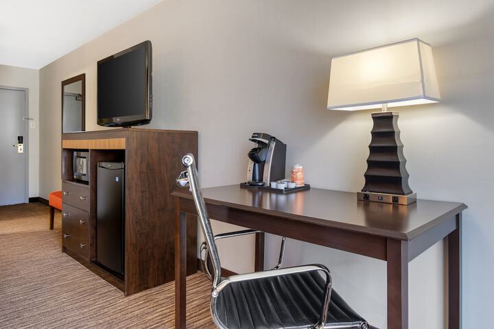 Room 14 of 30