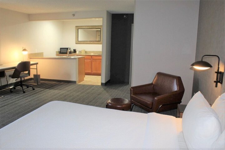 Room 20 of 65