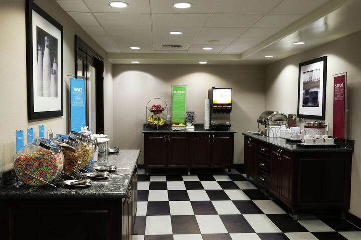 Dining 65 of 72