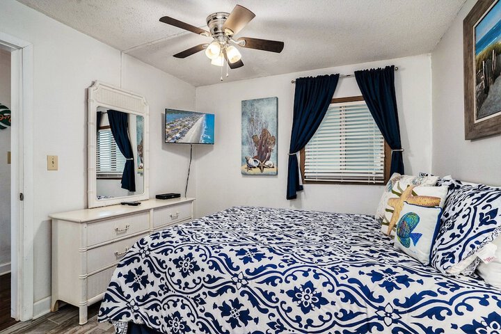 0602 Waters Edge Resort Studio Bedroom Condo by RedAwning