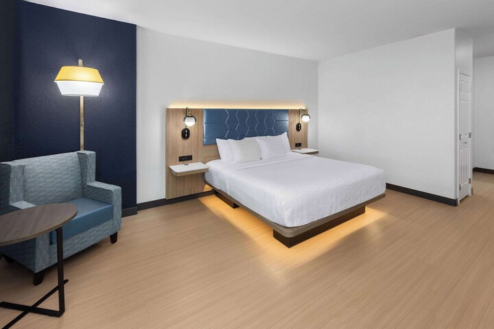 Room 29 of 47