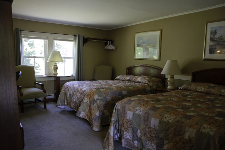 Kennebunk Gallery Motel & Cottages