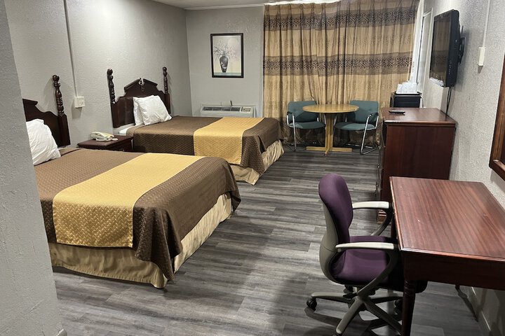 Room 16 of 16