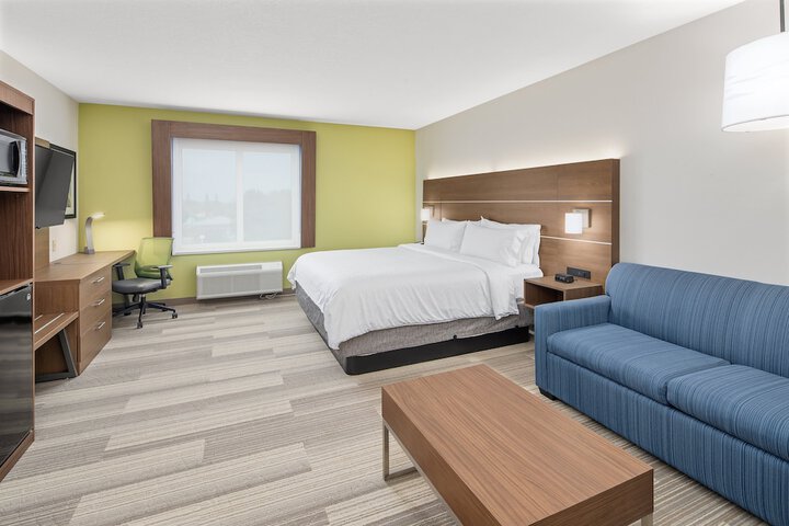 Room 21 of 33