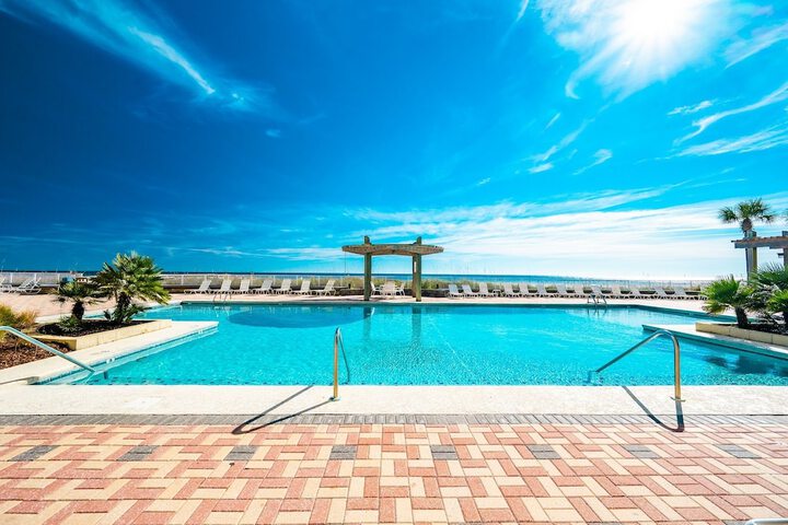 Pool 14 of 42
