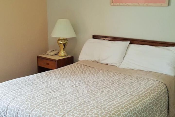 Room 14 of 39