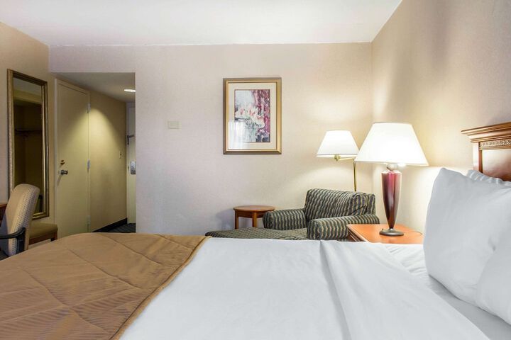 Room 12 of 29