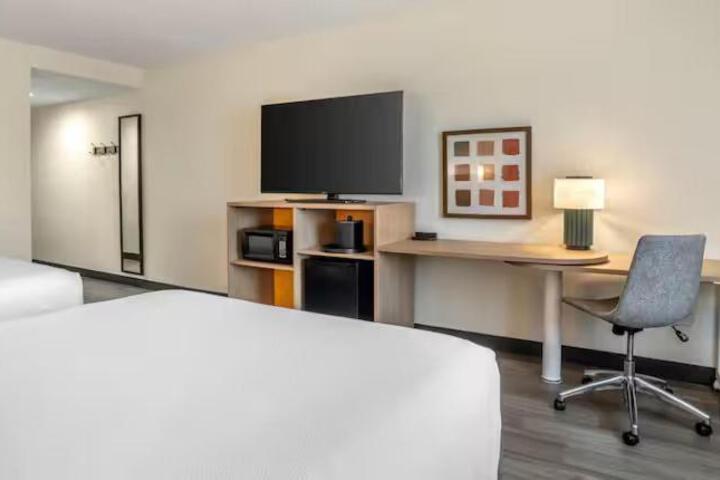 Spark by Hilton Grain Valley Kansas City