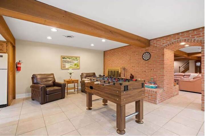 Oak Hill House