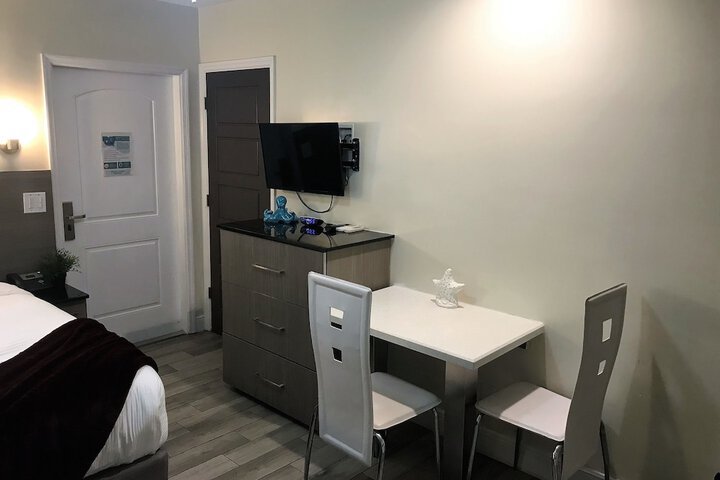 Room 21 of 60