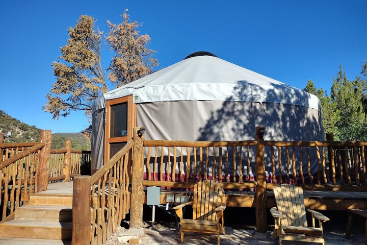 Boulder Mountain Guest Ranch