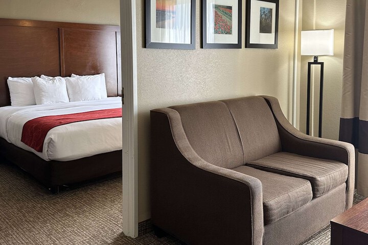 Room 25 of 35
