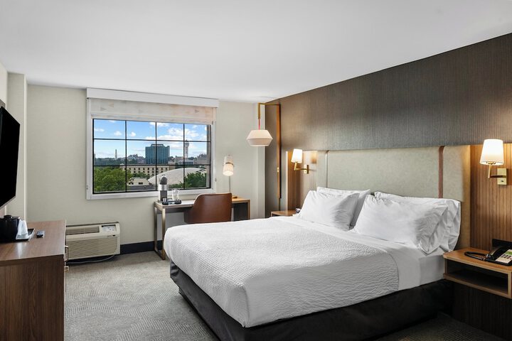 Holiday Inn Niagara Falls State Park Entry by IHG