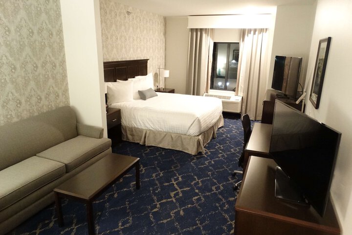 Room 19 of 34