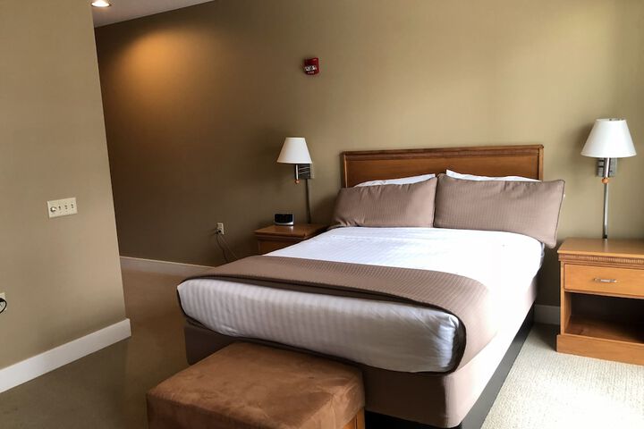 Room 18 of 34