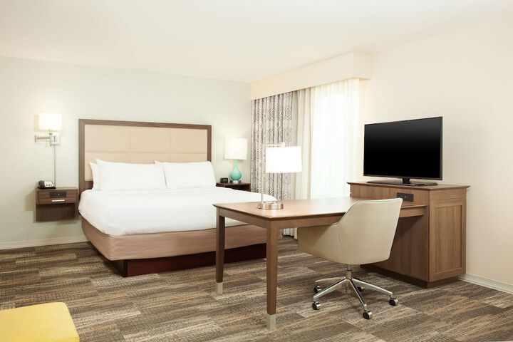 Hampton Inn & Suites Niles / Warren