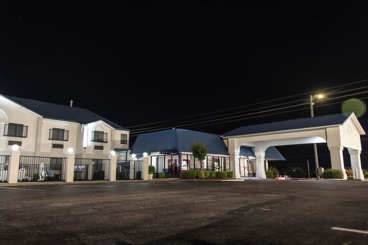 Hotel 4 of 26