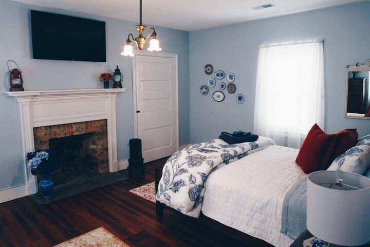 Room 22 of 33