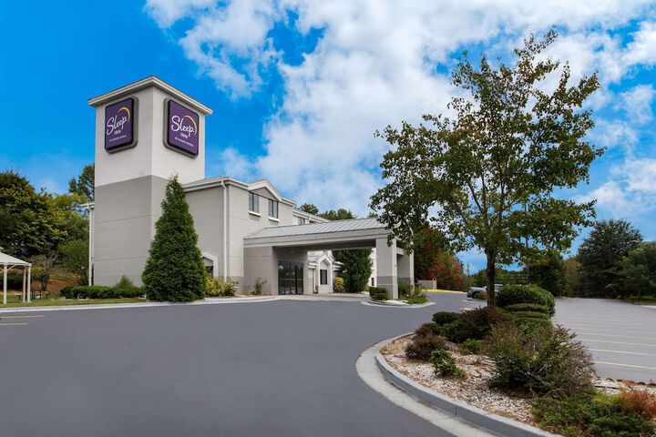 Hotel 3 of 36