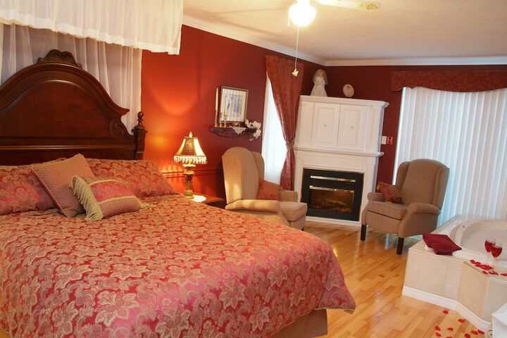 Room 15 of 37