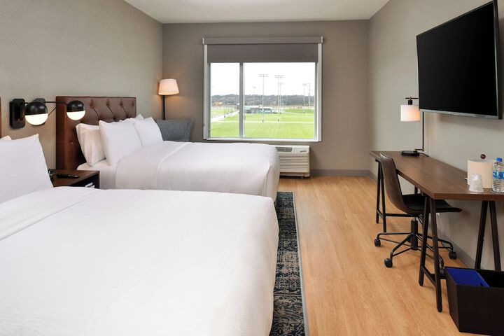 Room 12 of 34
