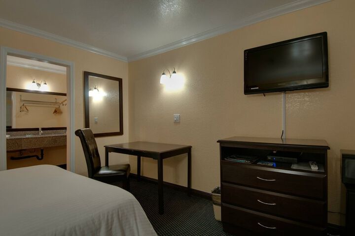 Room 29 of 37