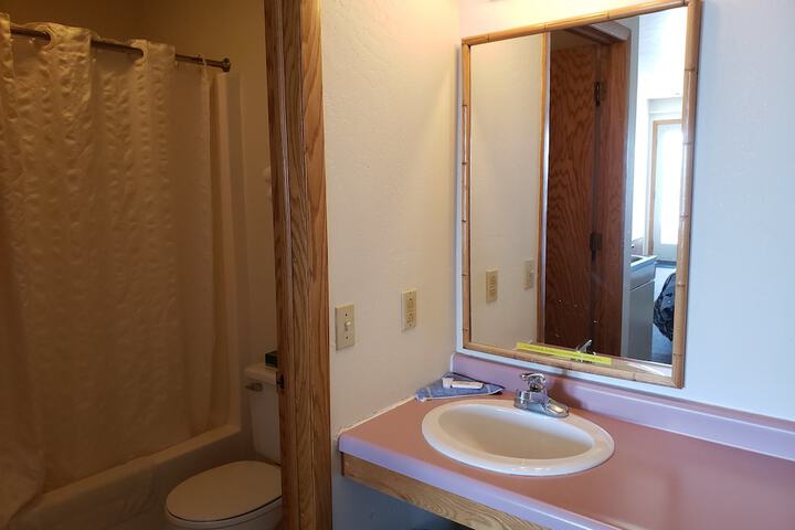 Room 59 of 102