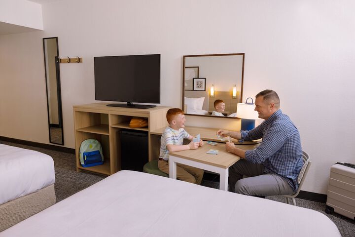 Room 15 of 53