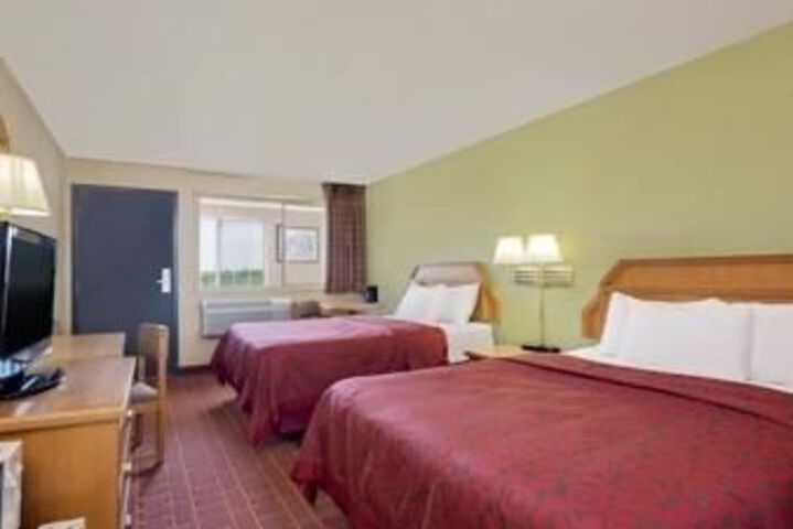 DAYS INN WILLIAMSBURG