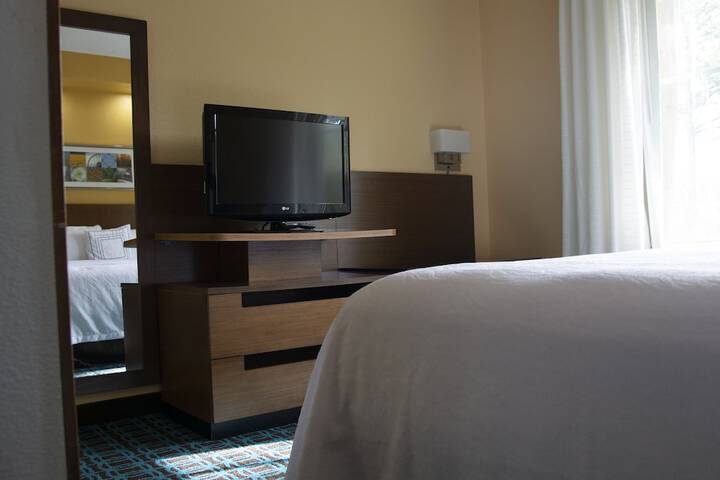 Room 12 of 40
