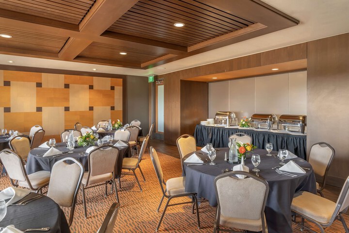 Best Western Premier Boulder Falls Inn
