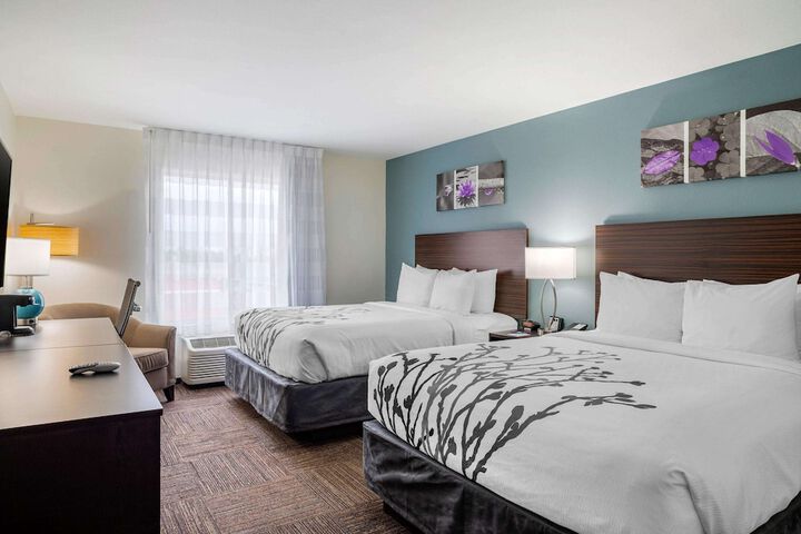 Room 15 of 32
