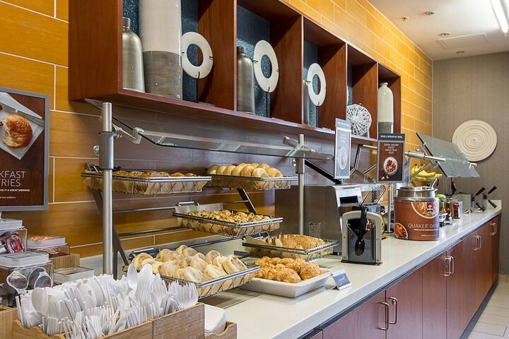Breakfast/Coffee Service 20 of 26