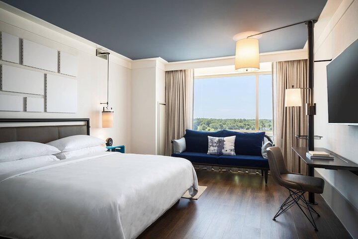 Room 25 of 70