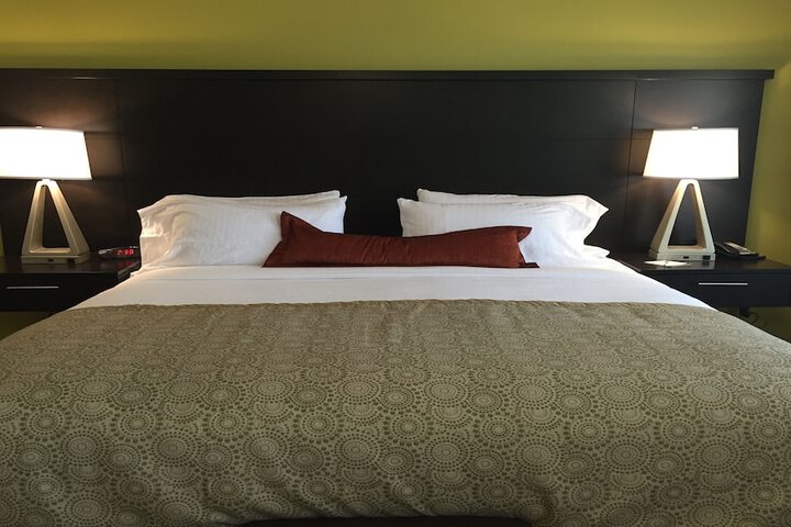 Staybridge Suites Merrillville by IHG