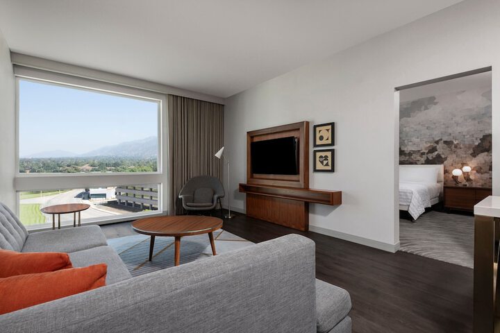 Room 42 of 88