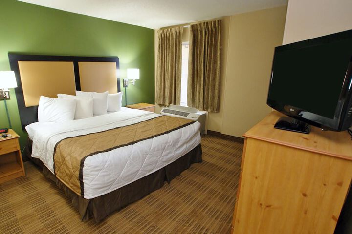 Room 15 of 43