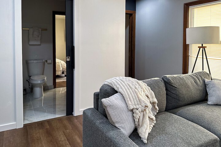 DTW Suites