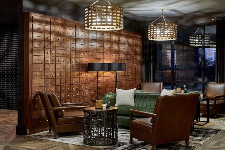 Cumberland House Knoxville Tapestry Collection by Hilton