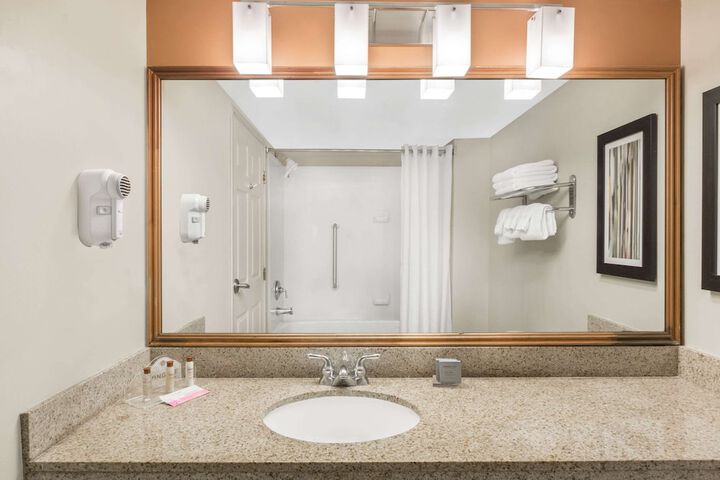 Room 7 of 15