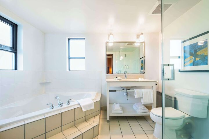 Grand Park Hotel Vancouver Airport an Ascend Collection Hotel