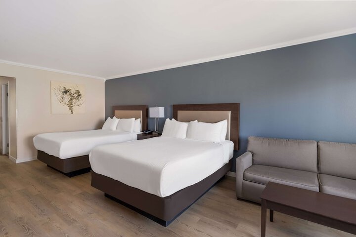 Room 18 of 29