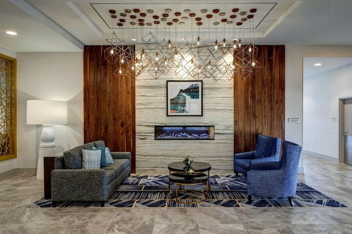 Hotel Interior 11 of 48