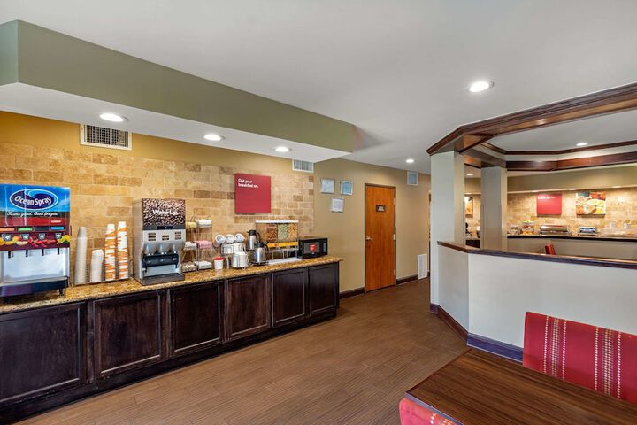 Breakfast/Coffee Service 53 of 65