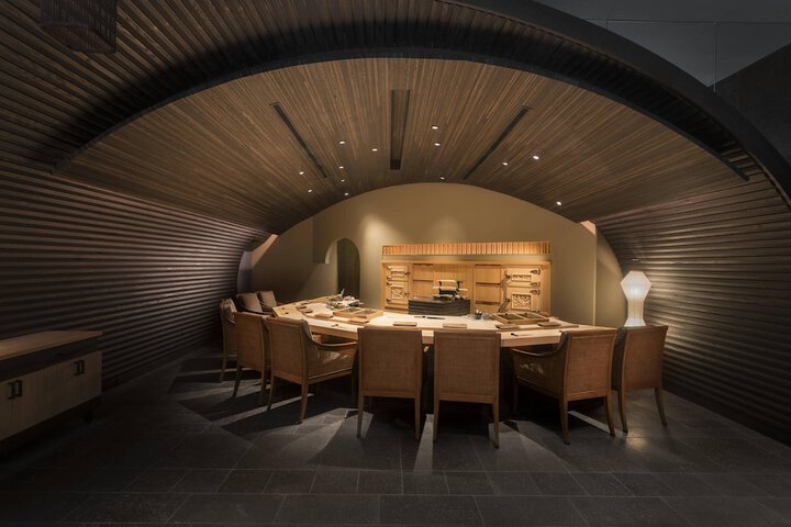 Dining 121 of 144
