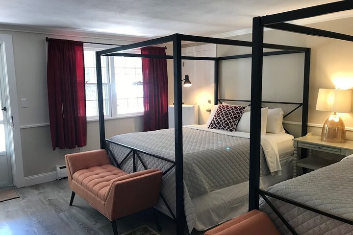 Room 36 of 106