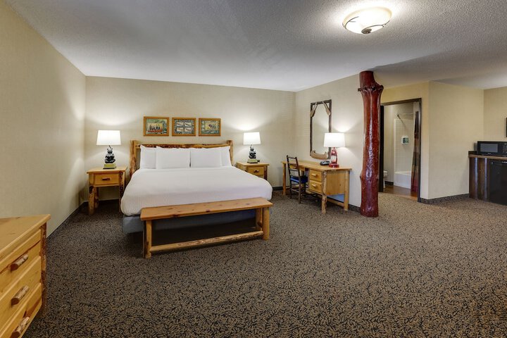 Room 5 of 44