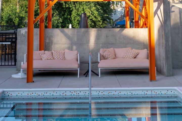 Pool 22 of 115