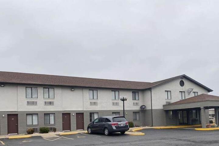Americas Best Value Inn West Frankfort