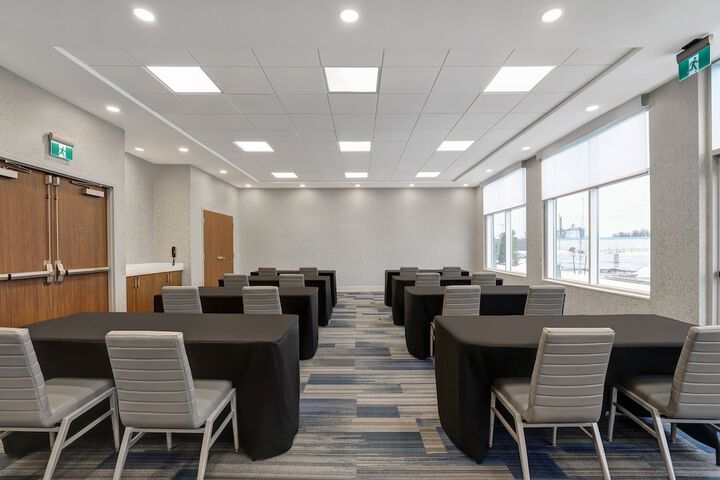 Holiday Inn Express & Suites Collingwood by IHG